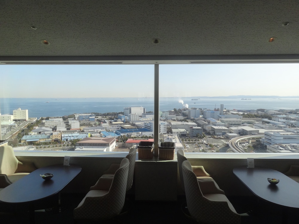 Yokohama Techno Tower Hotel Famiel 52/64