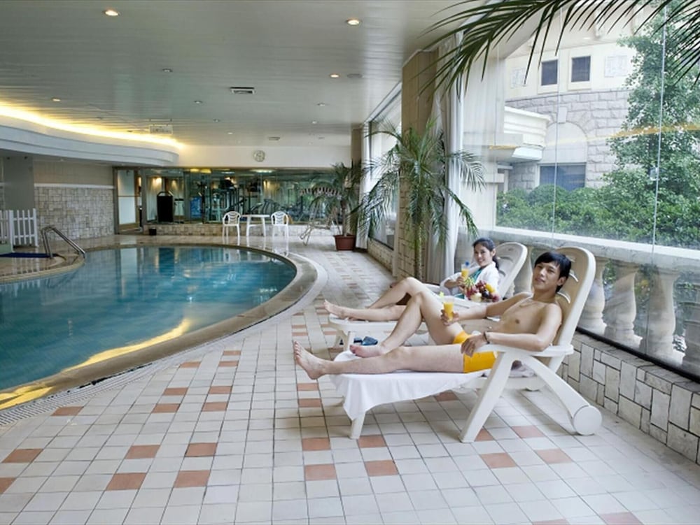 Zhengzhou Jianguo Hotel 24/37