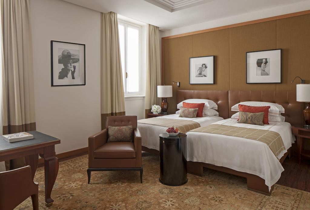Four Seasons, Executive, Suite, King Bed