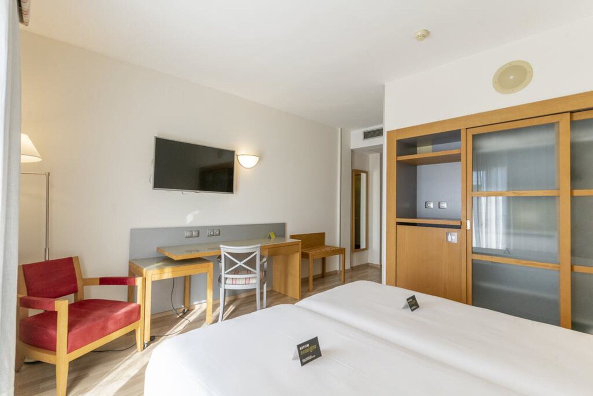 غرفة قياسية داخلية بسريرين منفصلين بإطلالة، Hotel Artiem Capri 3/10