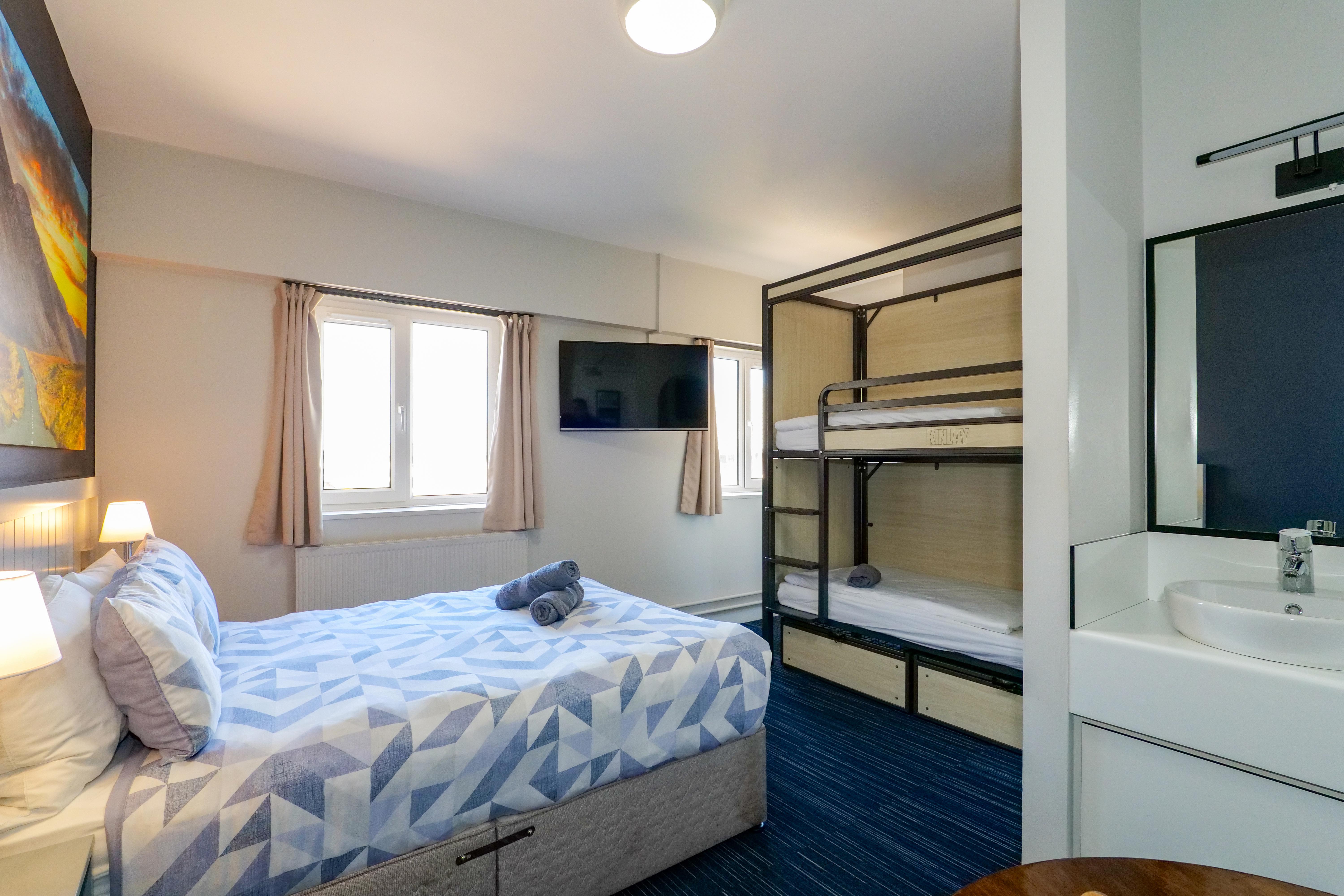 Kinlay Hostel Galway 15/50