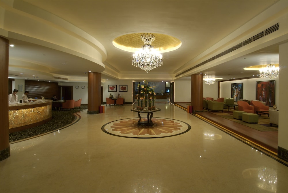TAJ DECCAN 70/82
