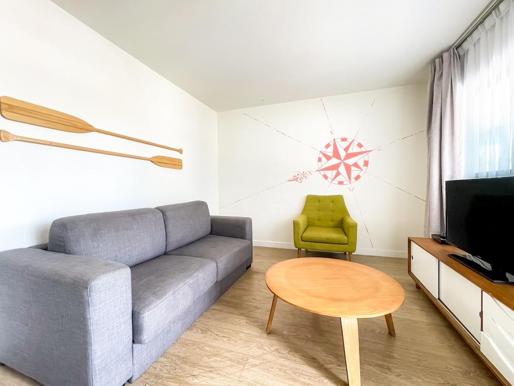 The Delmar 10/23