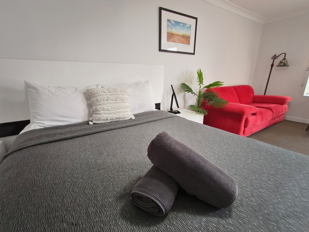 Gunnedah Lodge Motel 18/30
