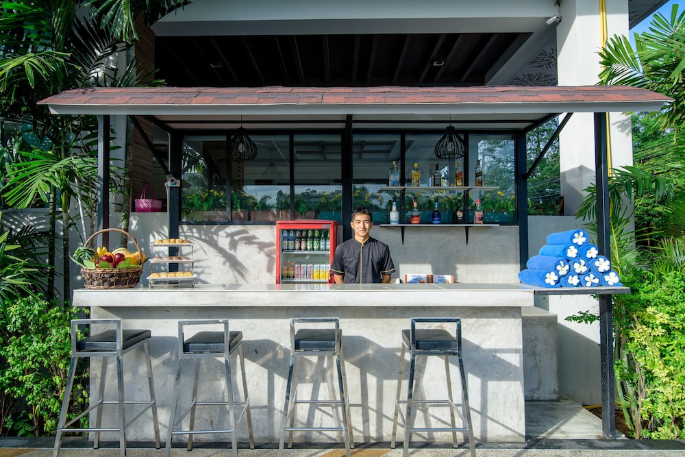 Golden Beach Cha Am Hotel 33/50
