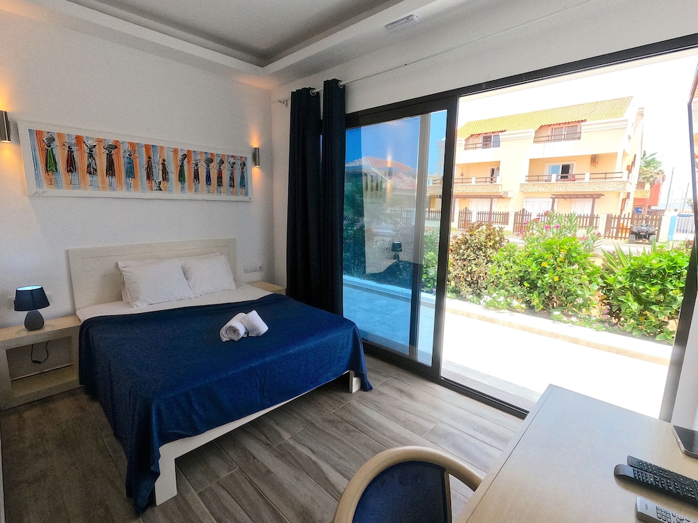 Hotel LIVVO Budha Beach 13/70