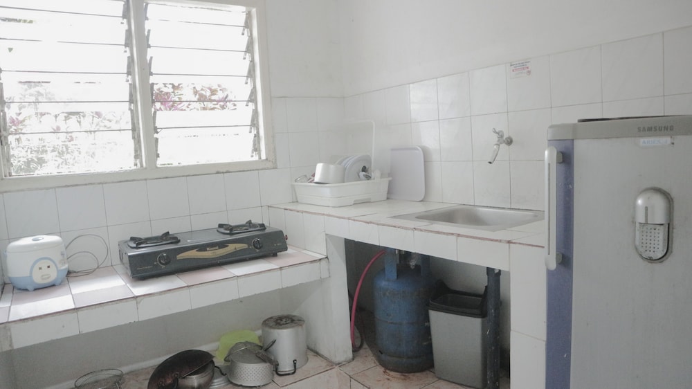 Aries Biru Hotel and Villa 47/49