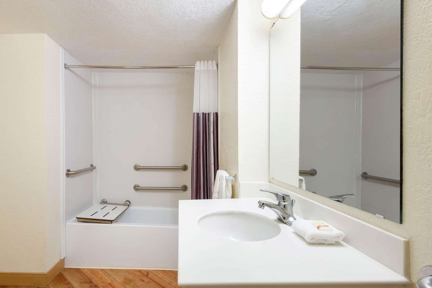 La Quinta Inn by Wyndham Deerfield Beach I-95 at Hillsboro E 32/34
