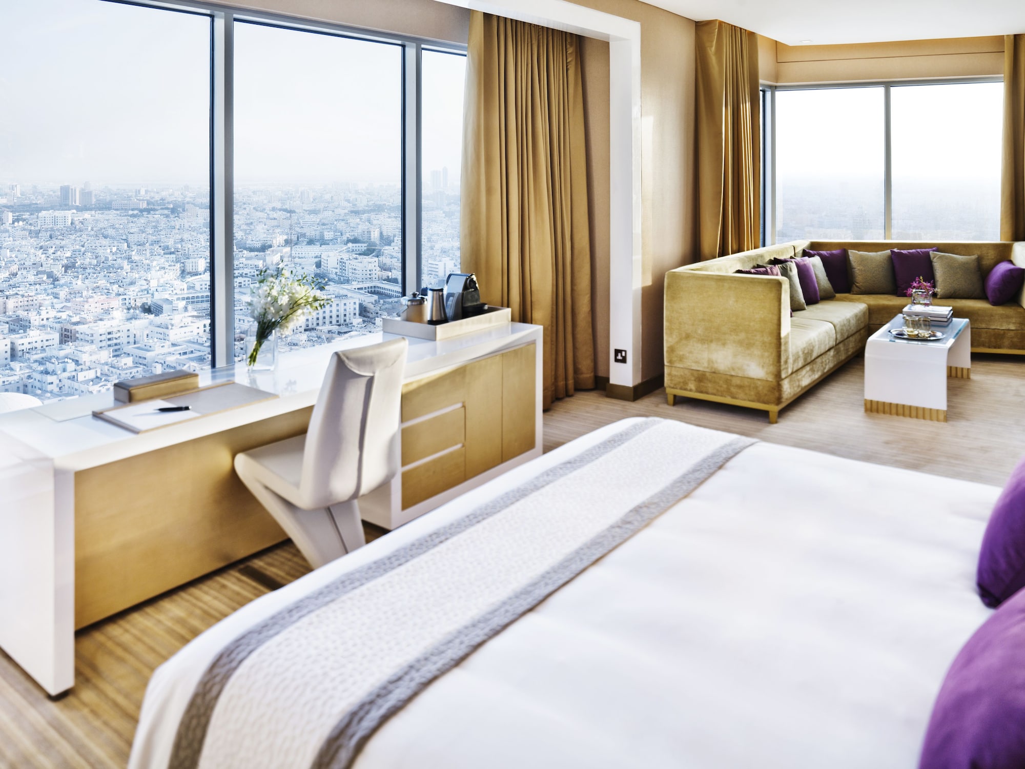 جناح تنفيذي بسرير كينج، The Domain Hotel and Spa - Adults Friendly 16 Years Plus 2/3