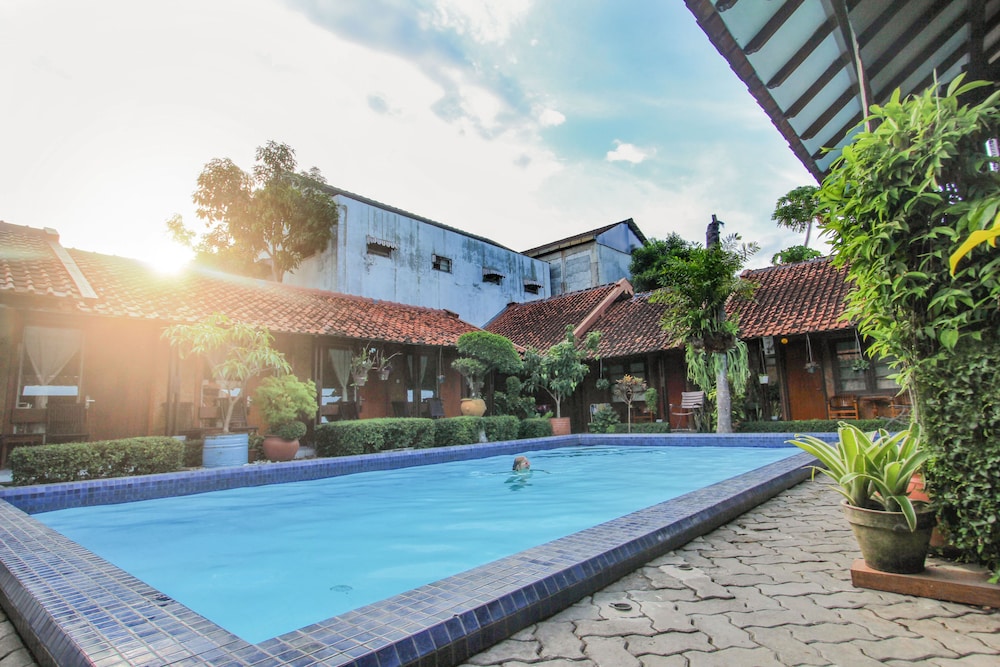 Delta Homestay 23/28