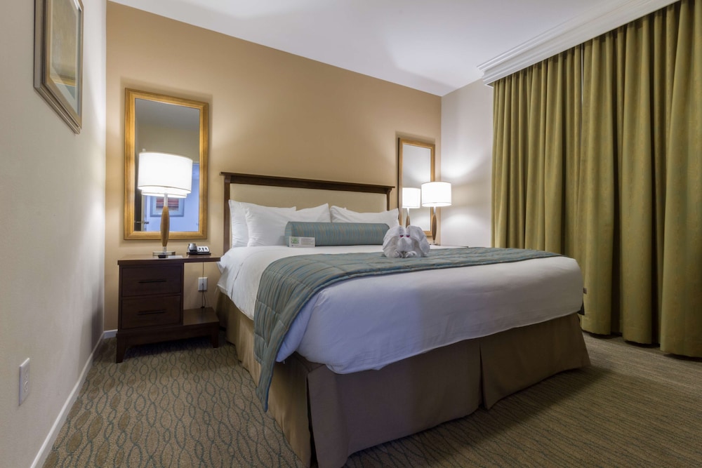 Grand Pacific Palisades Resort Hotel 21/71