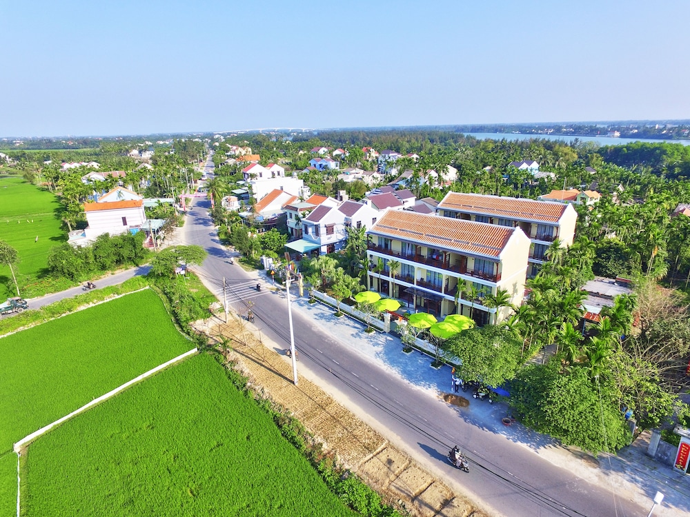 Hoi An Field Villa and Spa 8/74
