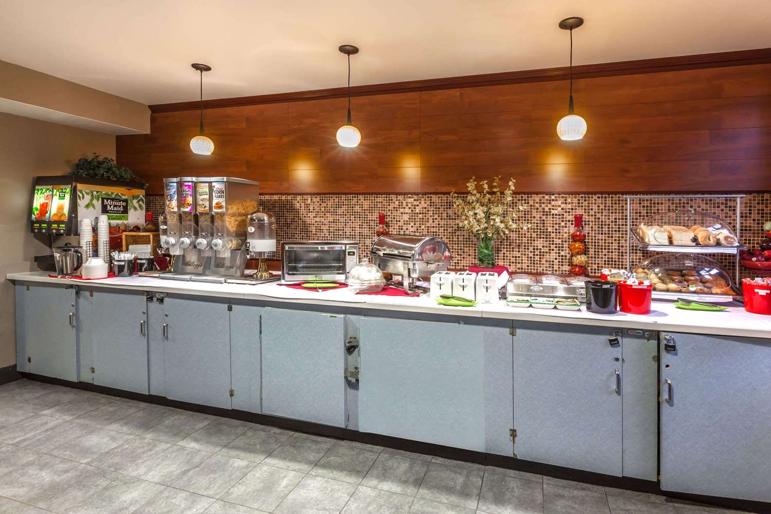 Ramada by Wyndham Jersey City 8/13
