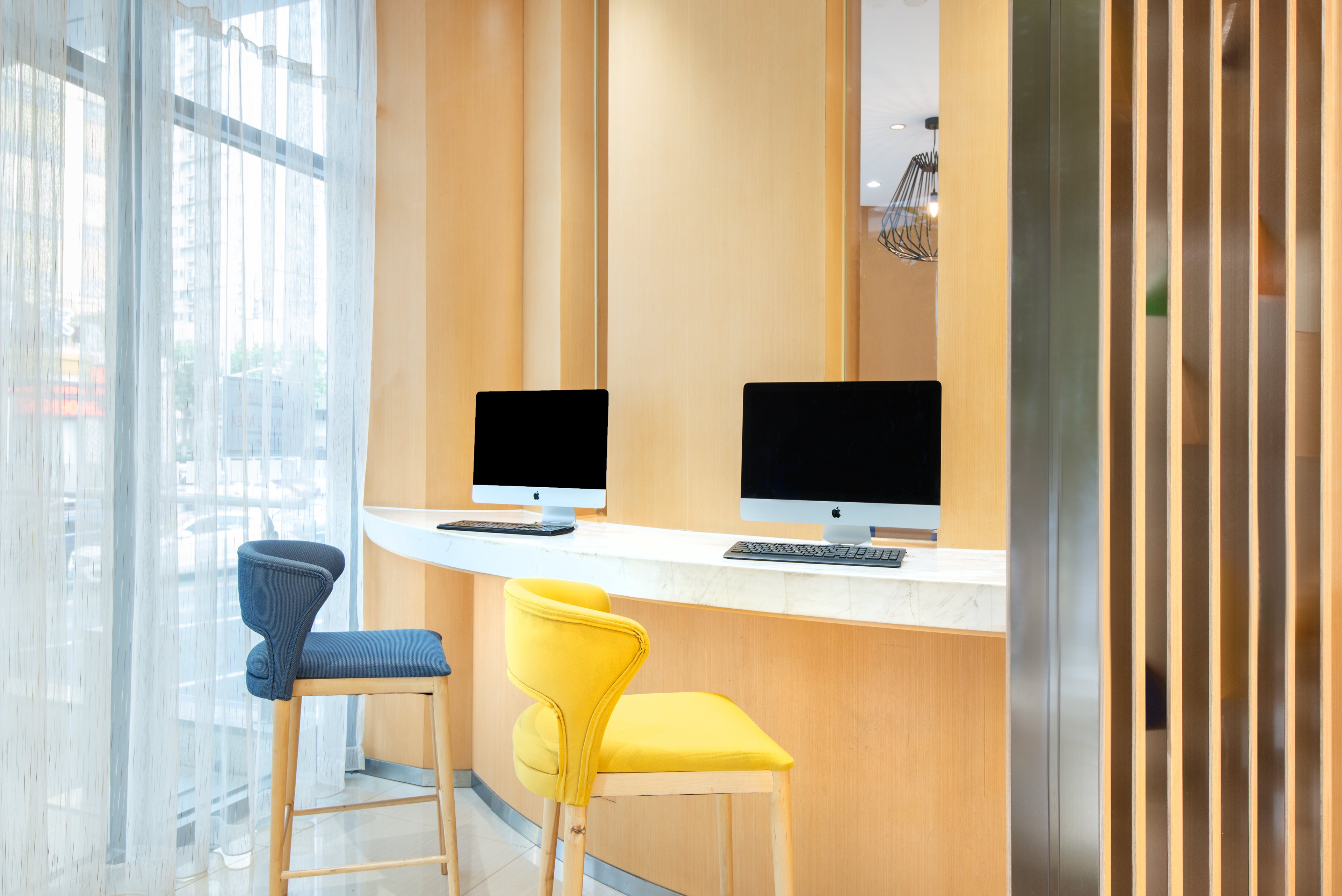 Holiday Inn Express Shanghai Zhenping 58/69