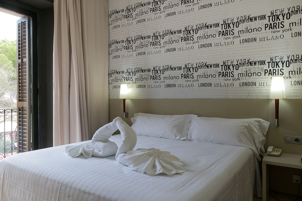 Hotel El Castell 20/48