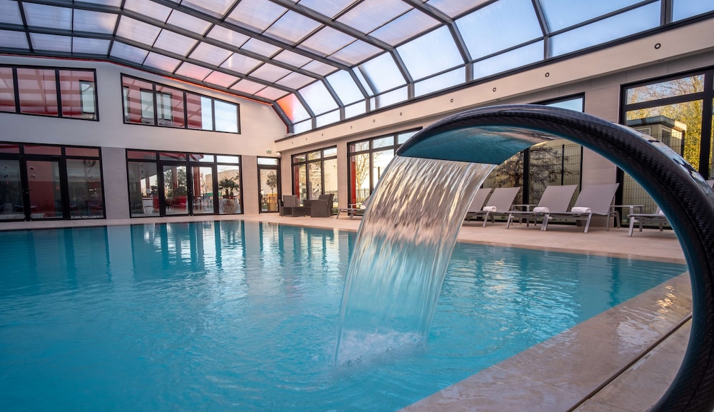 Kyriad Prestige Lyon Est Saint Priest Eurexpo Hotel And Spa 48/72