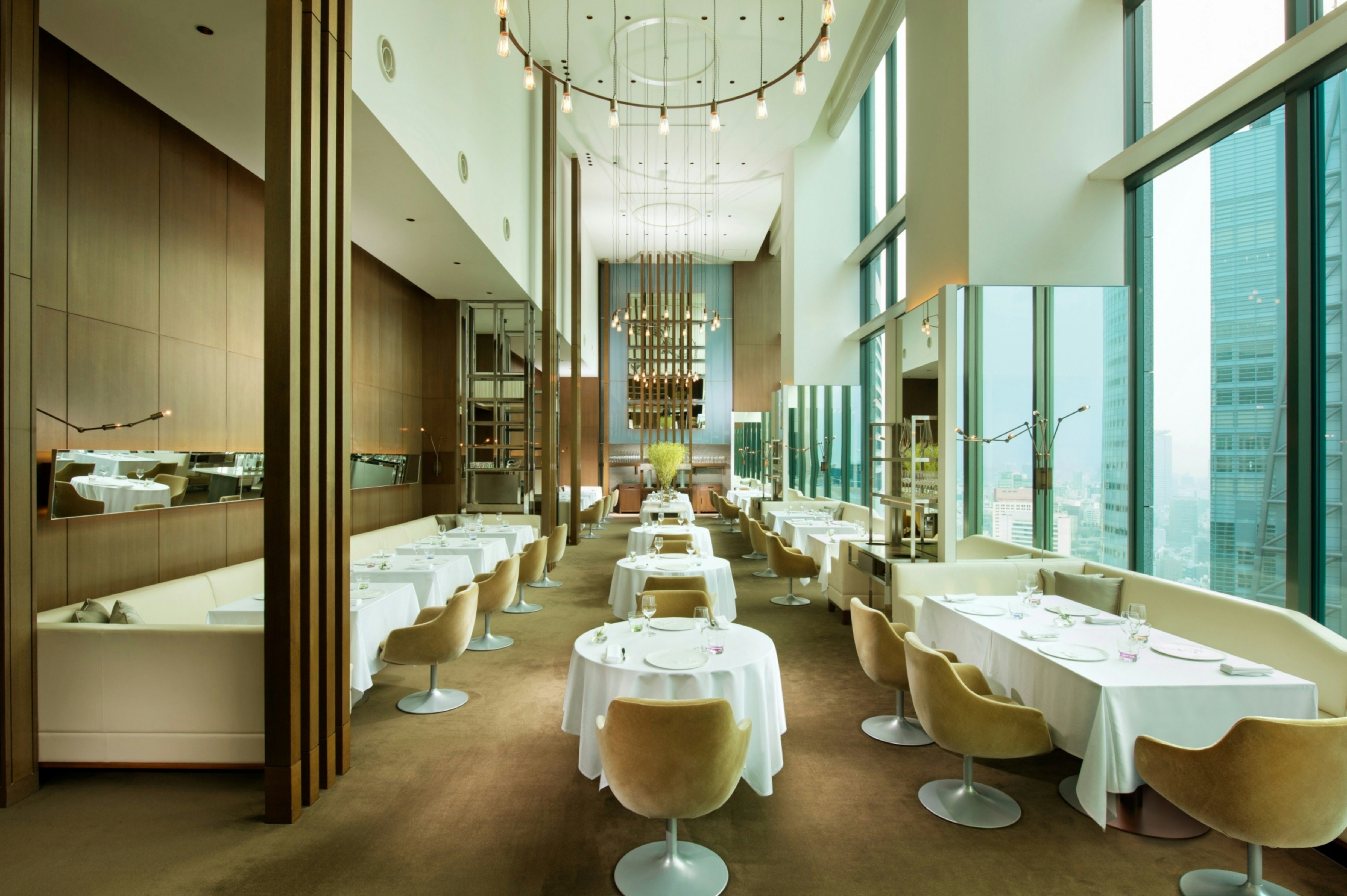 Conrad Tokyo 41/50