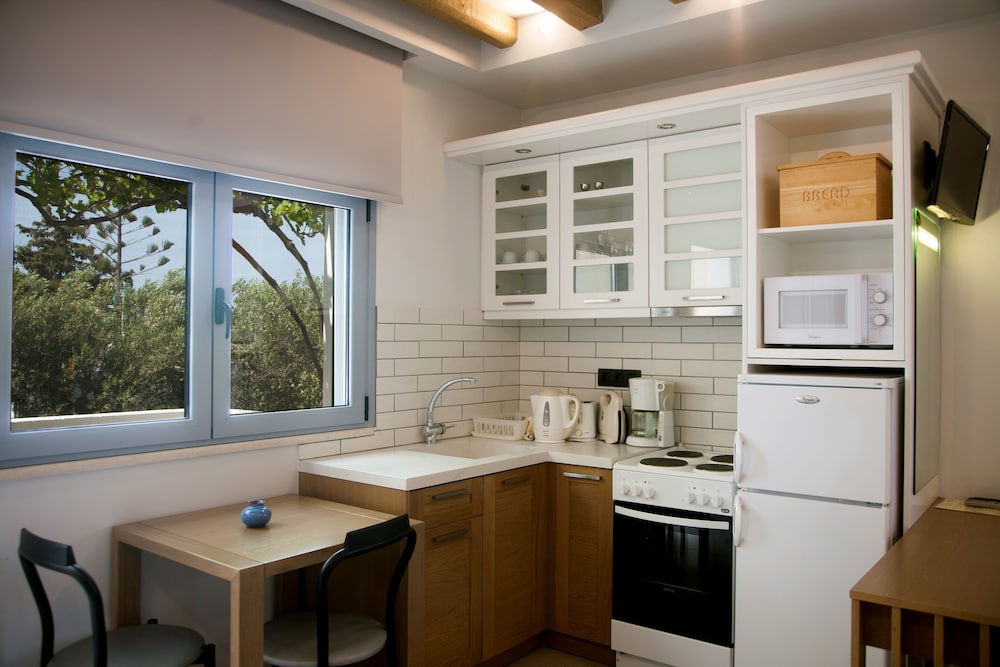 Artemis Village Apartments &amp; Studios 29/50