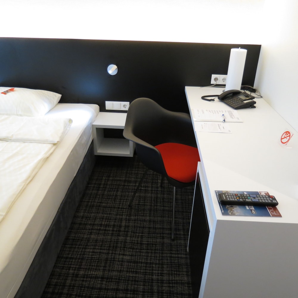 Comfor Hotel 34/72