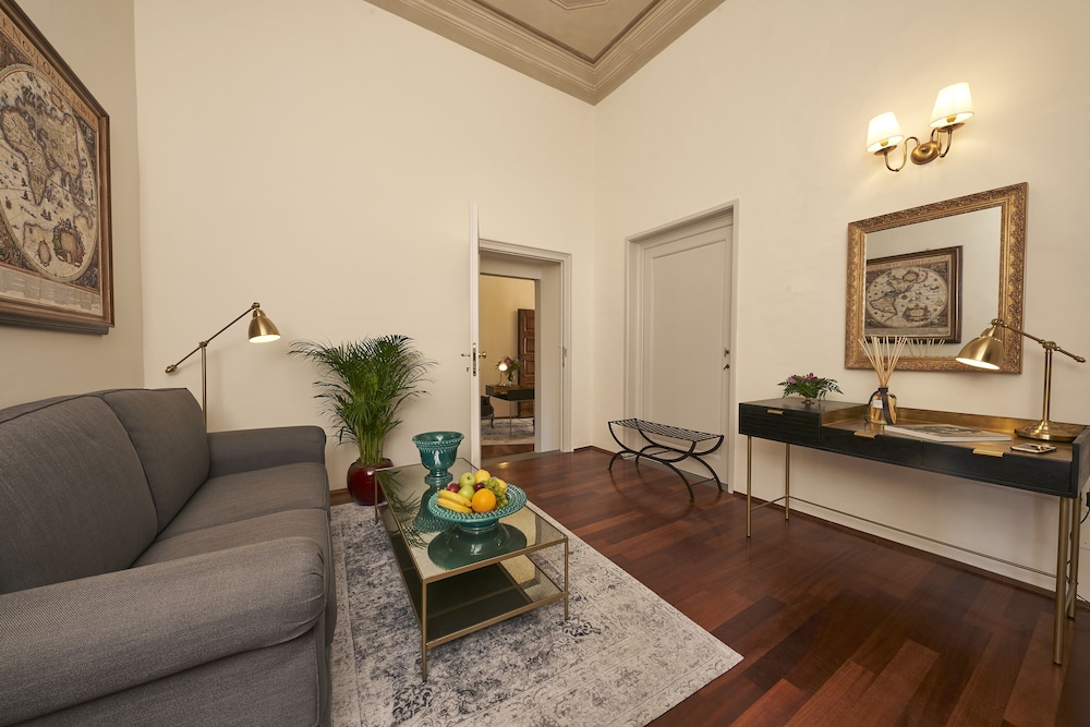 Peruzzi Urban Residences 32/50