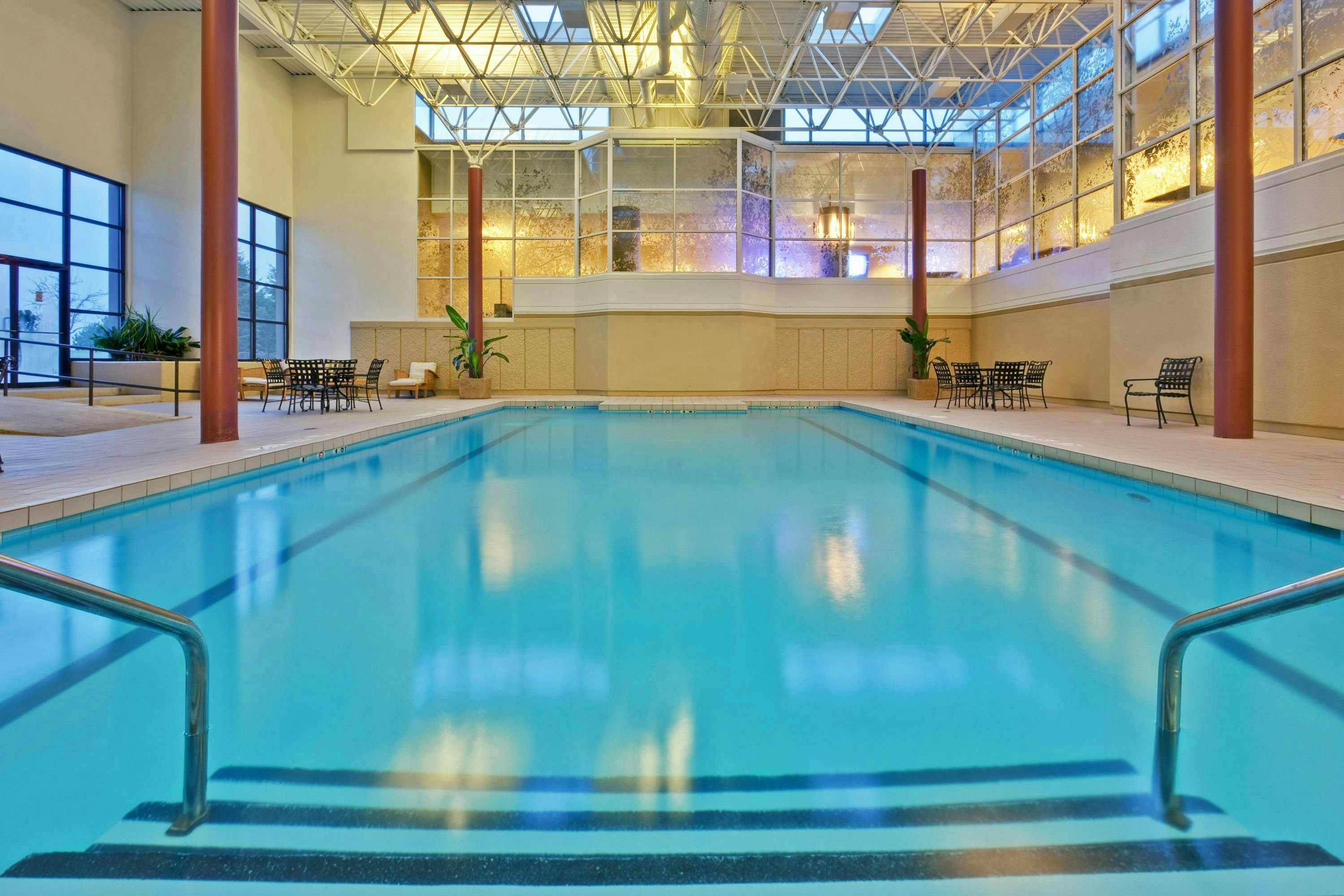 Crowne Plaza Chicago O'Hare Hotel & Conference Center 12/47