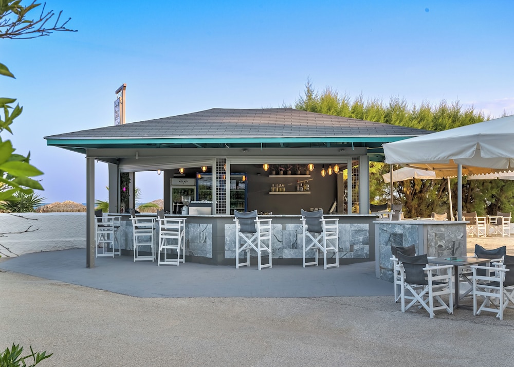 The Grove Seaside Hotel 7/66