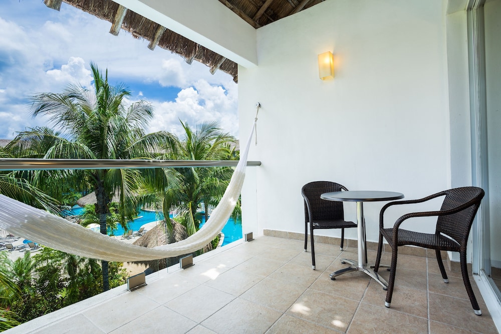 Secrets Aura Cozumel - Adults Only 54/67