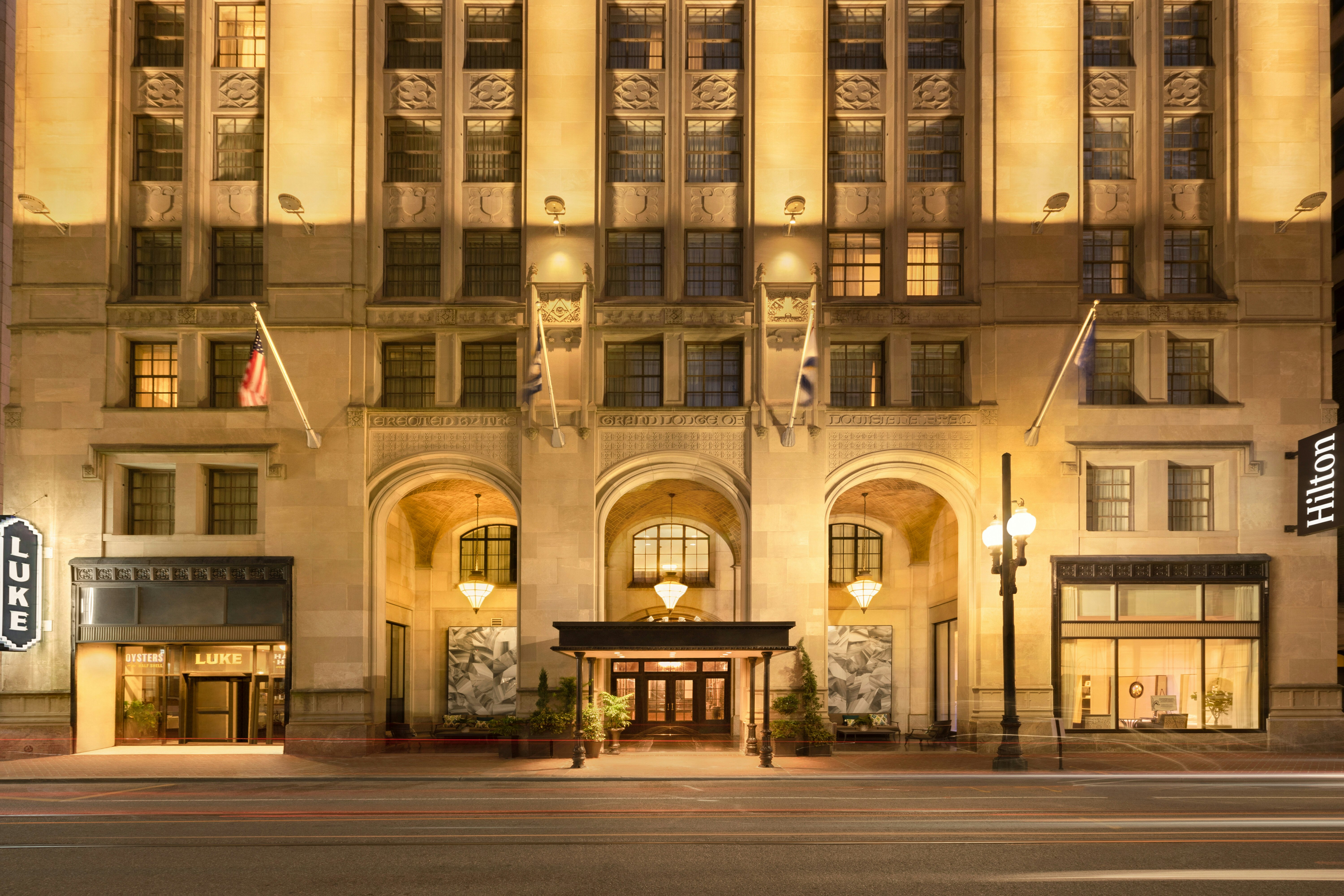 Hilton New Orleans/St. Charles Avenue 3/71