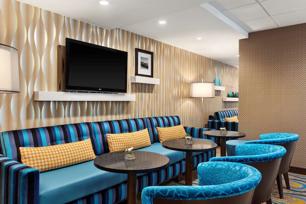 Hampton Inn & Suites by Hilton Vancouver-Downtown 46/60
