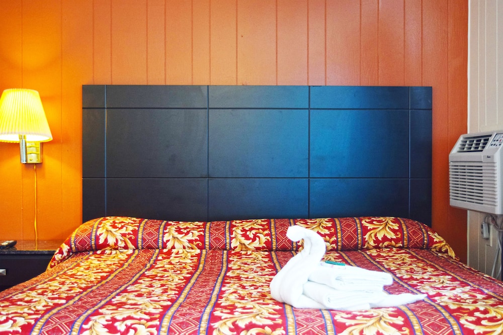 Skyview Manor Motel 19/54