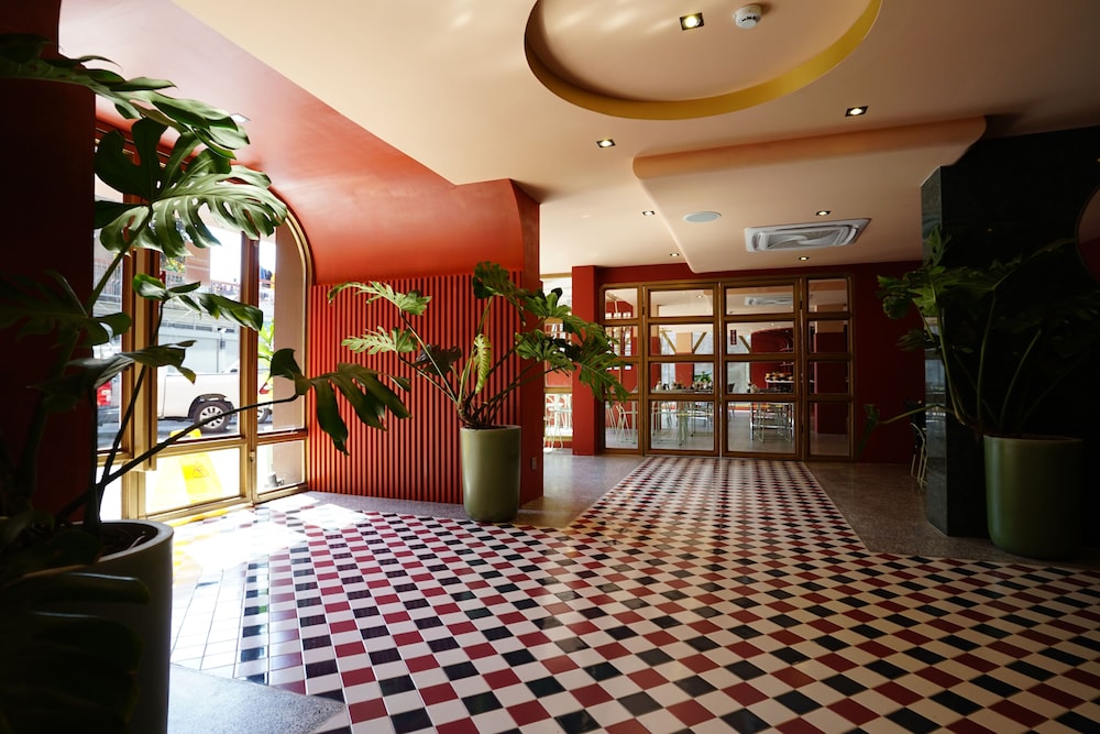 4 Monkeys Hotel Bangkok 14/50