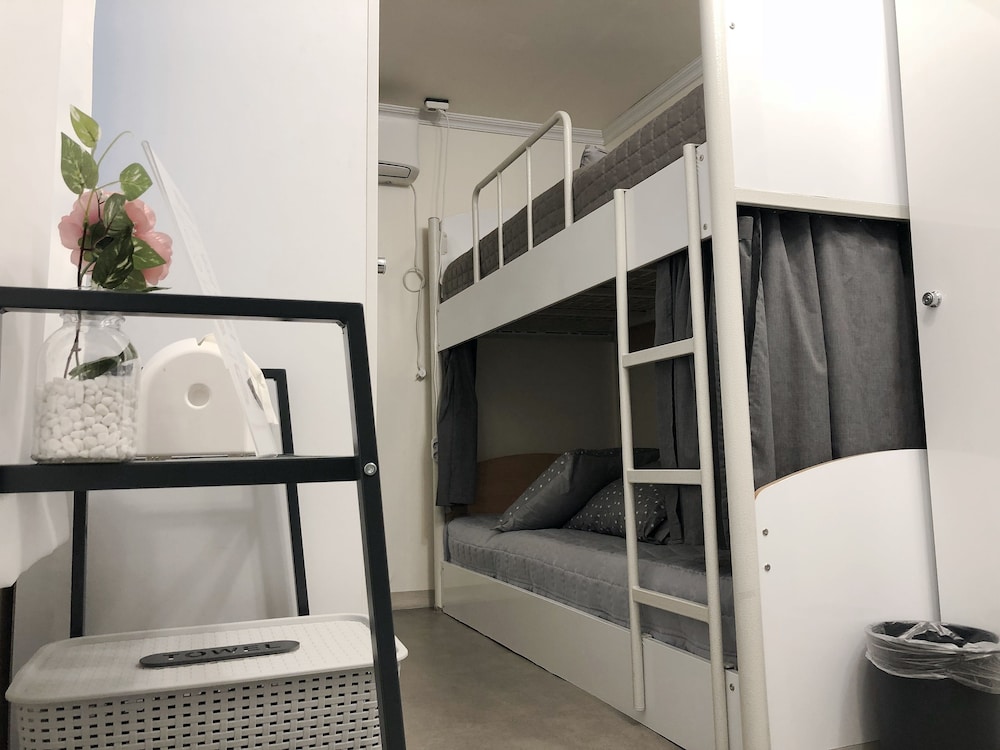 Jun Guest House - Hostel 8/26