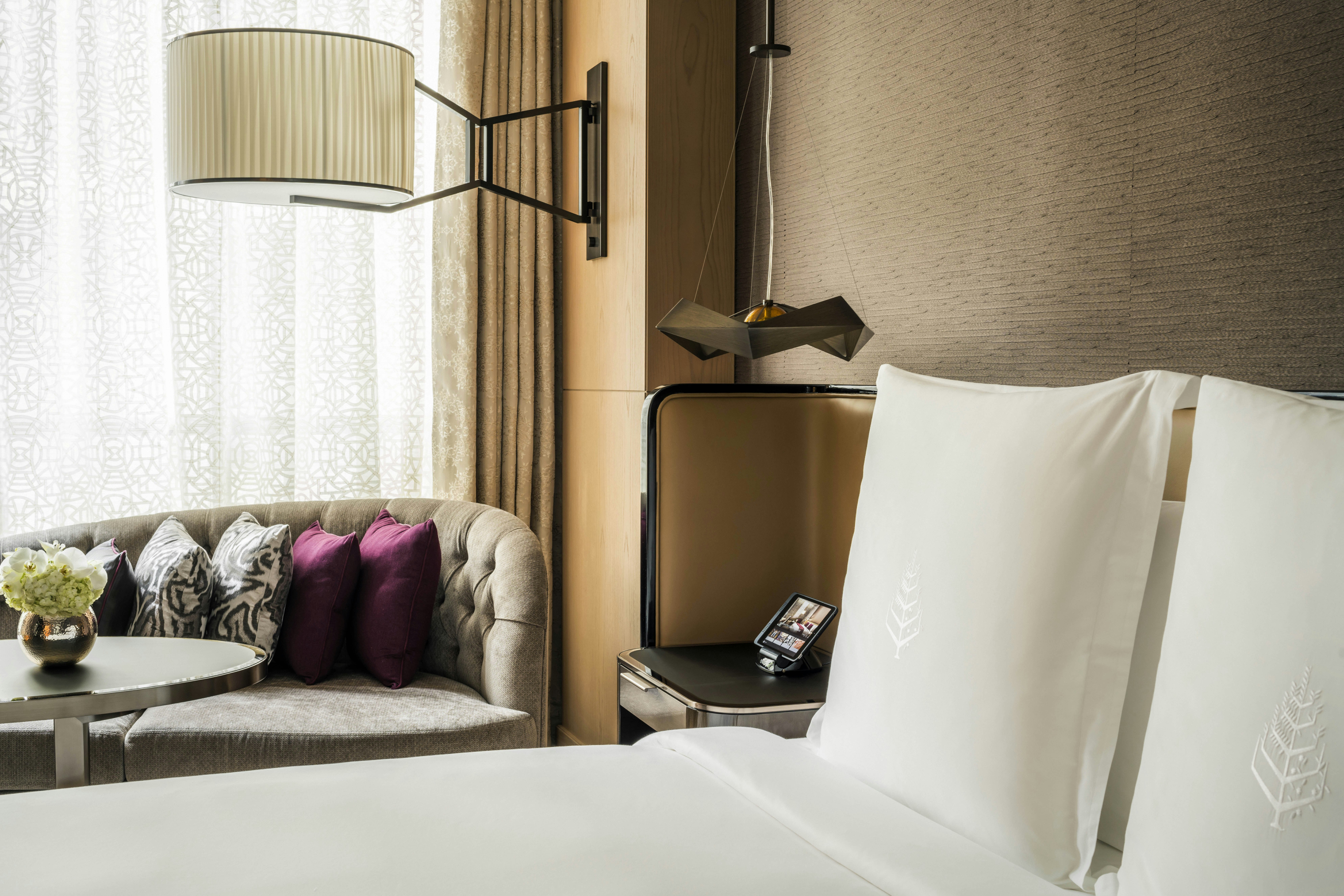 Four Seasons Hotel Dubai International Financial Centre 37/86