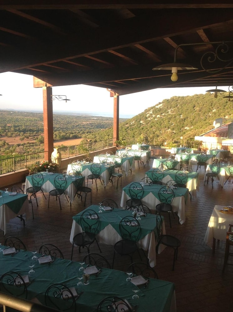Hotel Ispinigoli 17/35