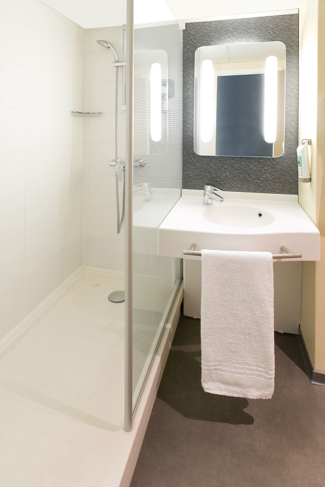 IBIS SAINT DIZIER 70/72