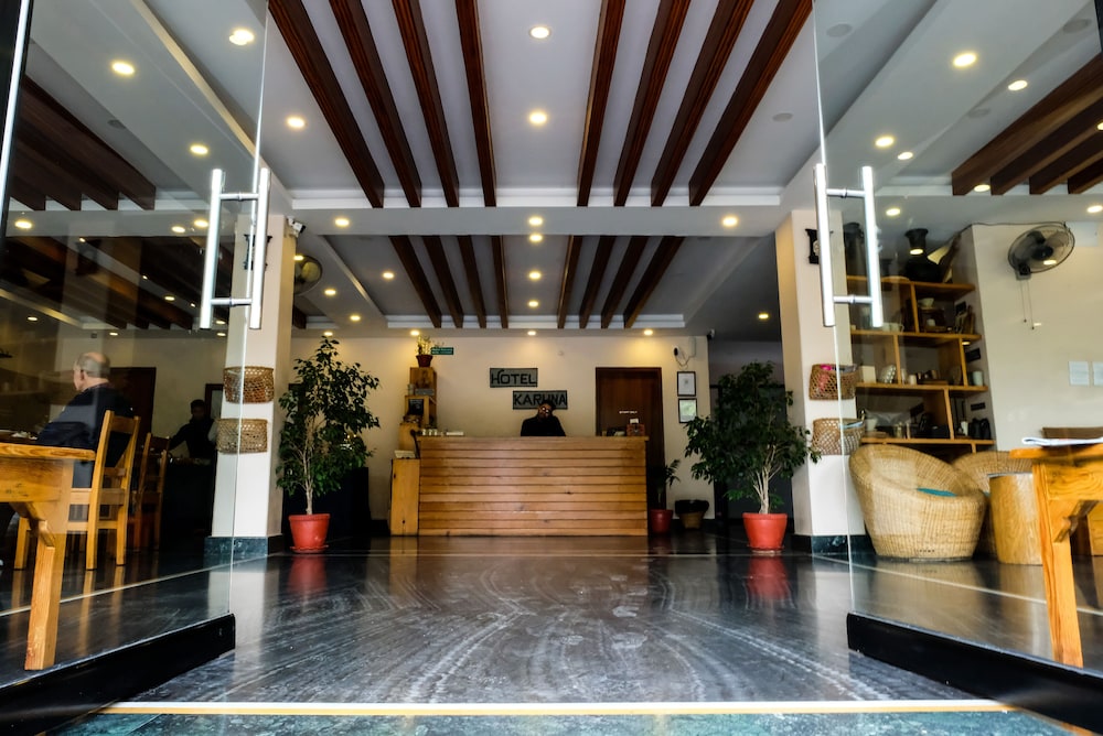 Hotel Karuna 9/62