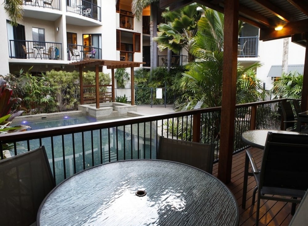 Bay Villas Resort 7/52