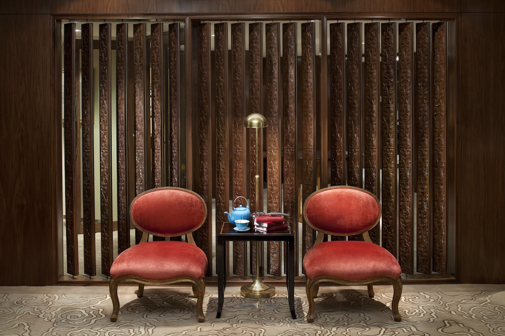Mandarin Oriental, Jakarta 74/86
