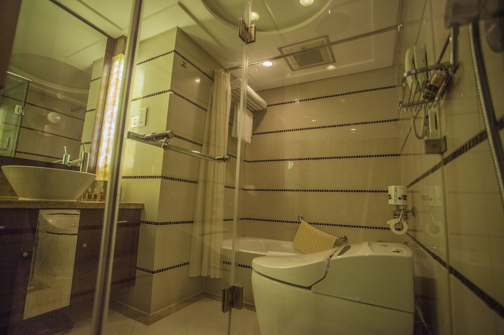 Merry Hotel Shanghai 12/74