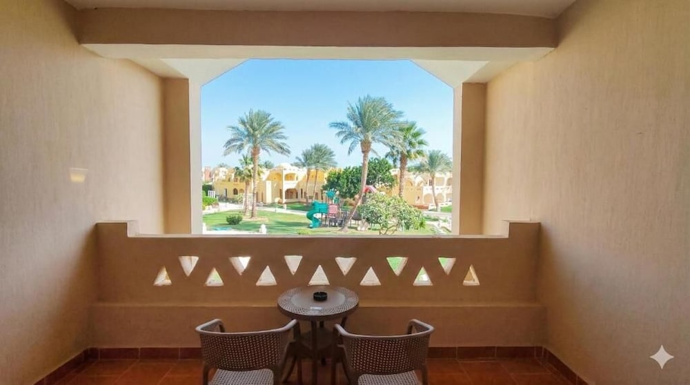 Regency Plaza Aqua Park Spa Resort 14/87
