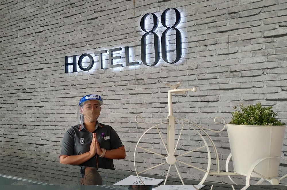 Hotel 88 Bekasi 17/35