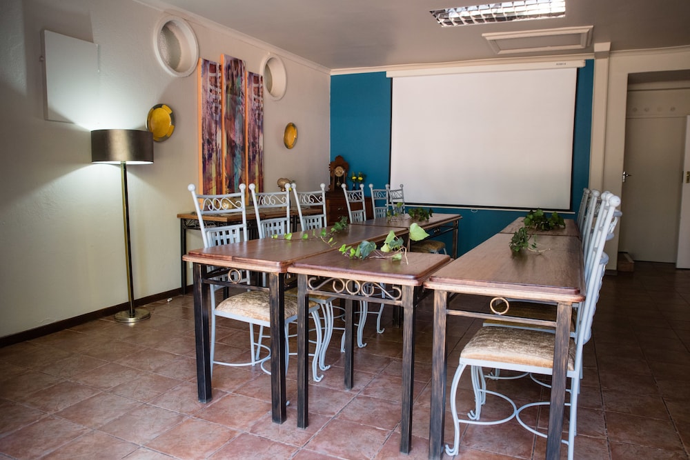 5Th Avenue Gooseberry Guest House 39/50