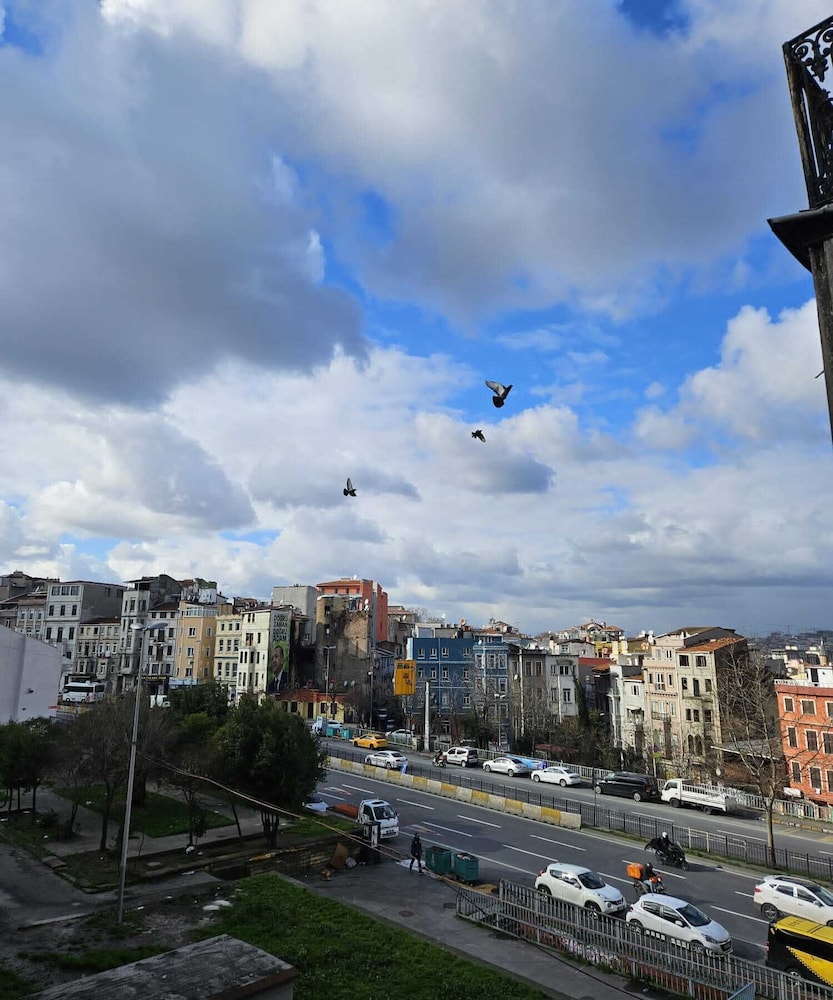 Lina Hotels Taksim Pera 60/63