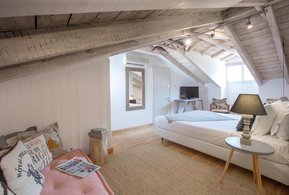 Loft, Double Bed, Partial Sea View, Stair Access Only, Amymone and Adiandi 2/2
