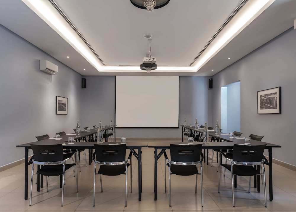 Park Inn By Radisson Serviced Apartments Lagos Victoria Island 65/70