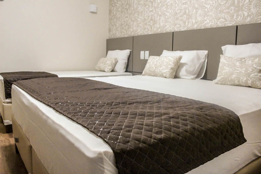 Hotel Caju de Ouro 15/45