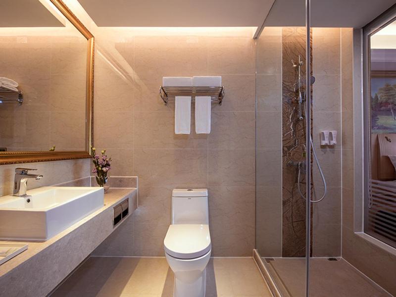 Vienna hotel Shenzhen Xiashuijing Subway Station 25/25
