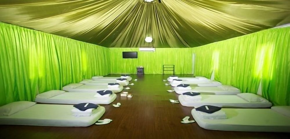 The Highland Park Resort Bogor - Campground 25/34