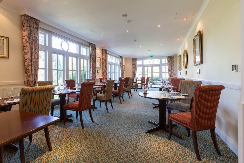 West Lodge Park Hotel 33/42