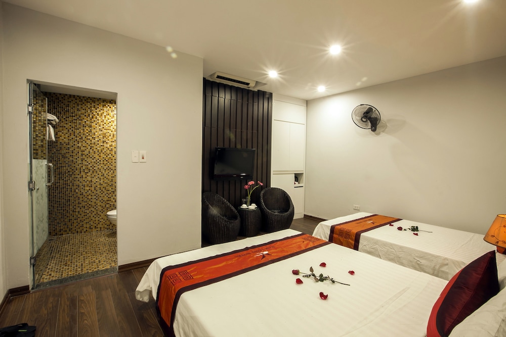 Nam Long Hotel Ha Noi 58/62